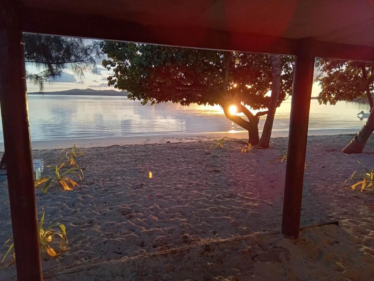 Yasawa Homestays Naisisili Extérieur photo