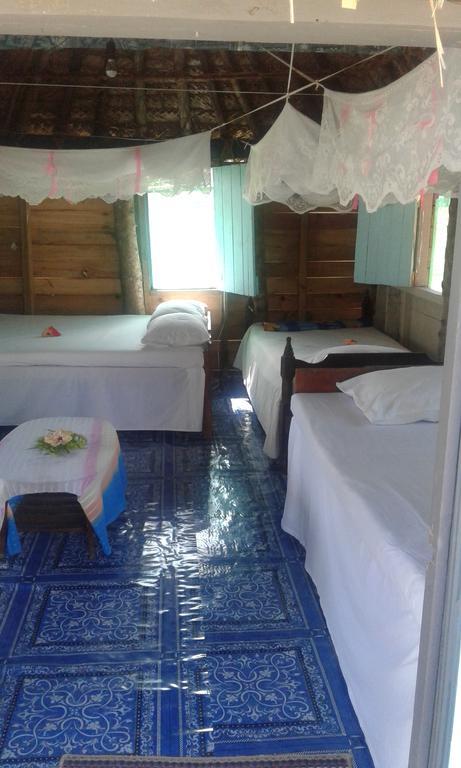 Yasawa Homestays Naisisili Extérieur photo