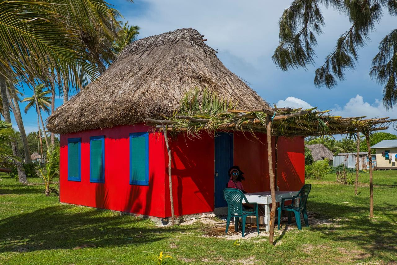 Yasawa Homestays Naisisili Extérieur photo